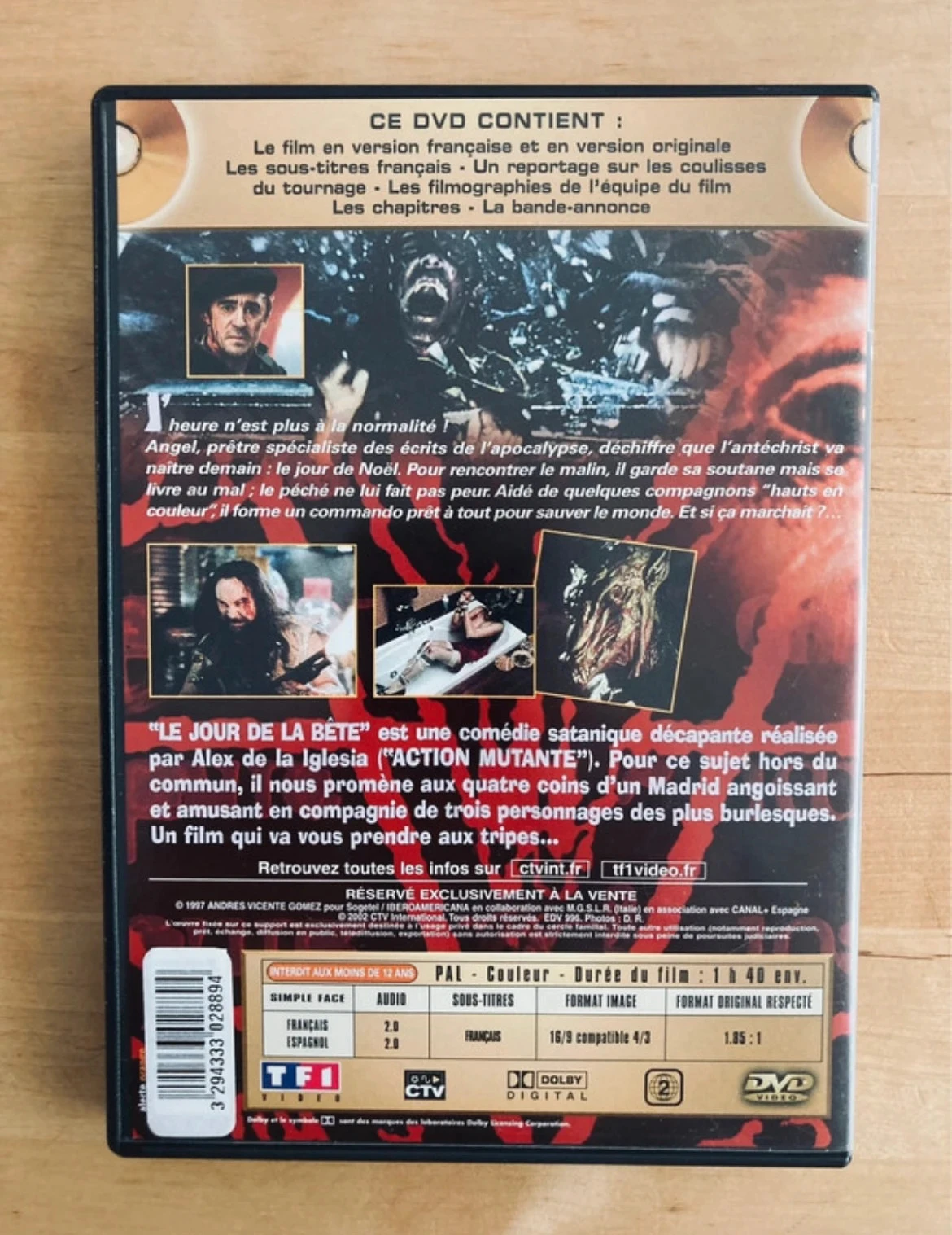 DVD Le jour de la Bête de Alex de la Iglesia. – photo 3